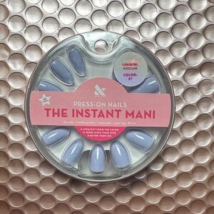 Olive & June The Instant Mani Press-On Nails - Blue